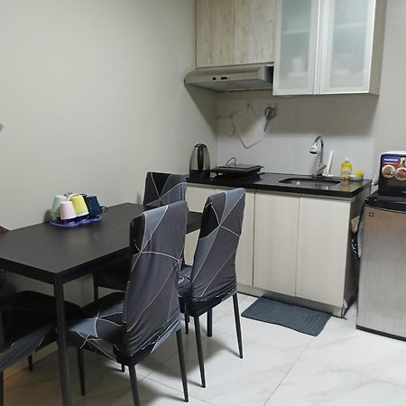Monarch Parksuites - Balmoral Place Paranaque City Экстерьер фото