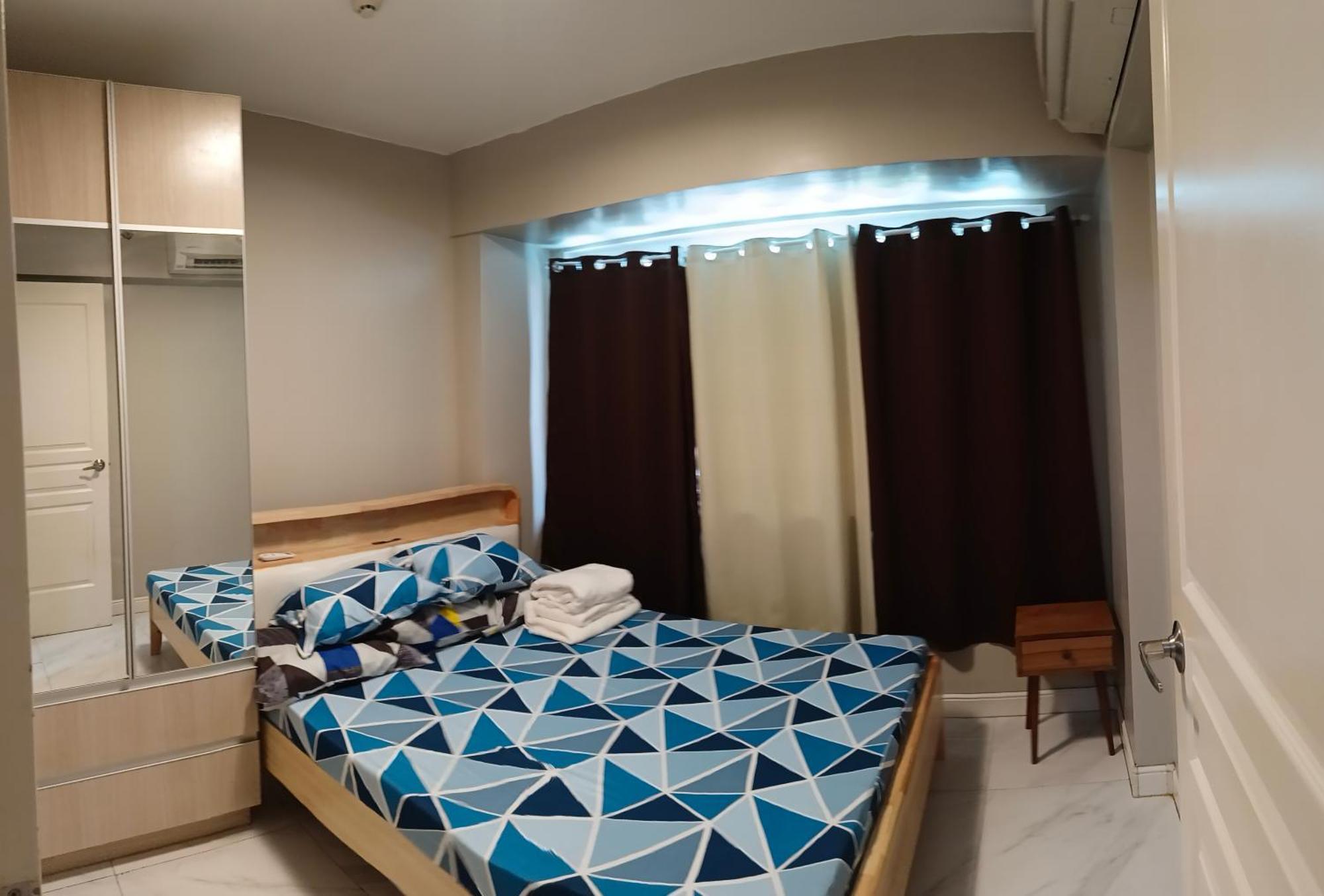 Monarch Parksuites - Balmoral Place Paranaque City Экстерьер фото